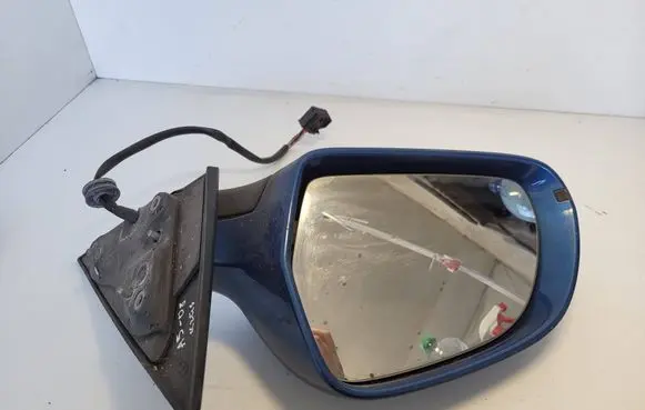 Audi A5 8T 8F Front door electric wing mirror 18117