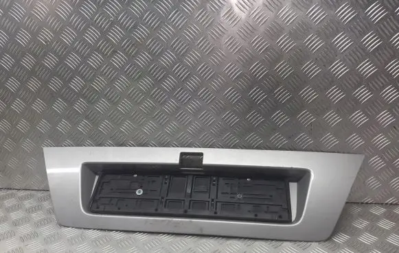 Nissan Primera Rear window tailgate spoiler 908108F8