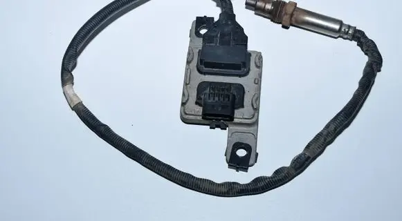 Volkswagen Crafter Lambda probe sensor 04L907805AK
