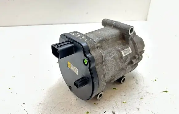 Toyota C-HR I Air conditioning (A/C) compressor (pump) 0424000370