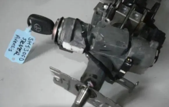 Toyota Avensis T250 Ignition lock