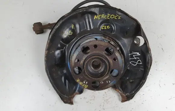Mercedes-Benz CLC CL203 Rear wheel hub spindle/knuckle 2030405