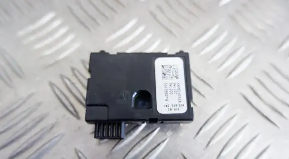 Volkswagen Tiguan Steering angle sensor 1K0959654