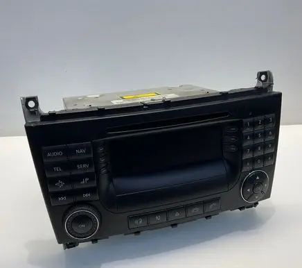 Mercedes-Benz C W203 Radio/CD/DVD/GPS head unit A2038703489 2038703489