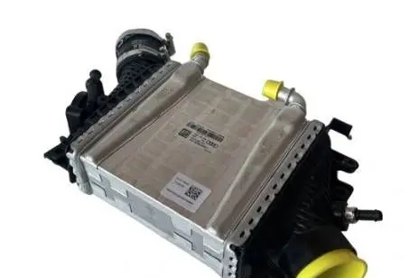 Audi Q7 4M Intercooler radiator 059145803P