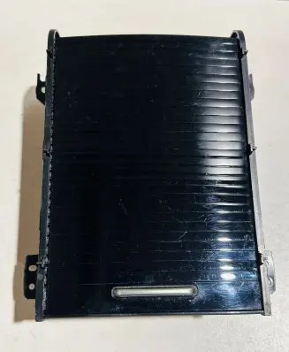 Cup holder front