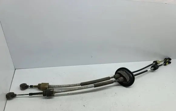 Gear shift cable linkage