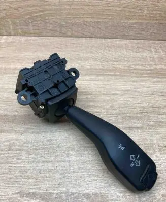 BMW 3 E46 Indicator stalk 8363668 01104010