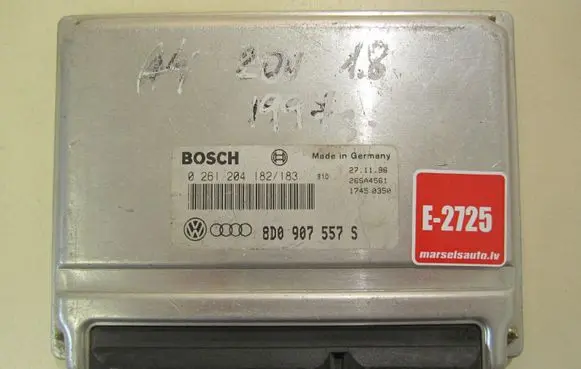 Audi A4 S4 B5 8D Engine control unit/module 8D0907557S