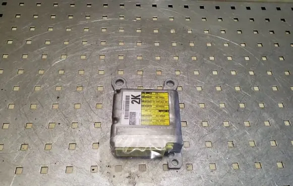 Toyota RAV 4 (XA30) Airbag control unit/module 8917042211