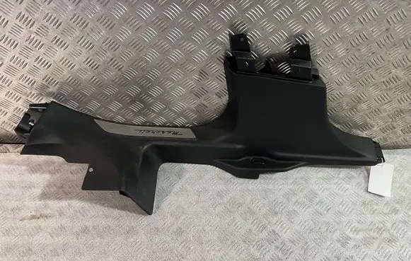 Maserati Levante Rear sill trim cover 670040378 13097874