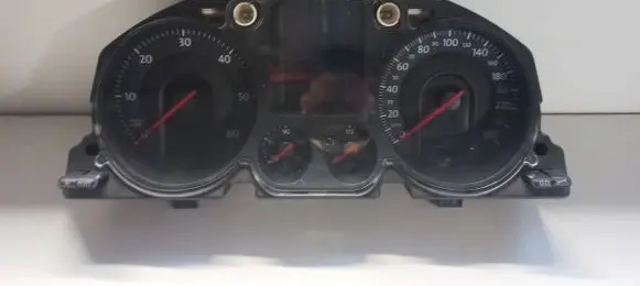 Volkswagen PASSAT B6 Speedometer (instrument cluster) 3C0920870Q