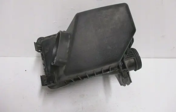 KIA Rio Air filter box 281101W200
