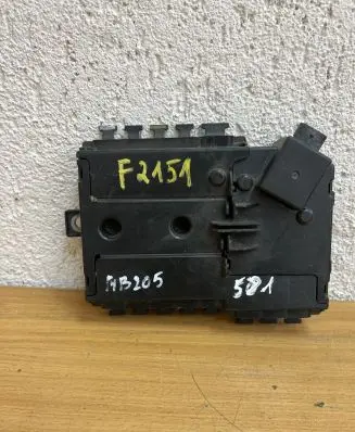 Mercedes-Benz C W205 Current control relay A2055402850 F2151