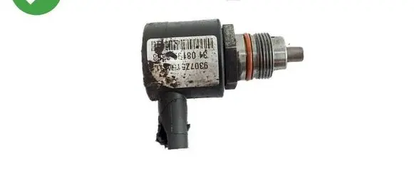 Mercedes-Benz E W211 Fuel pressure regulator 9307Z515A01 31081975088