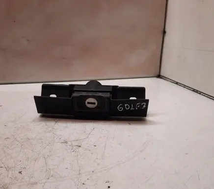 Volkswagen Golf III Tailgate/trunk/boot exterior handle