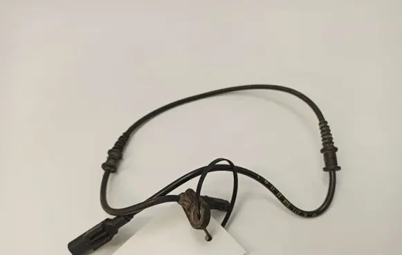 Mercedes-Benz E W211 ABS brake wheel speed sensor A2115402317