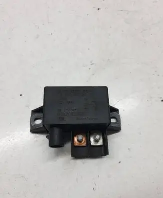 Mercedes-Benz E W211 Charging relay A0025426419 0332002167