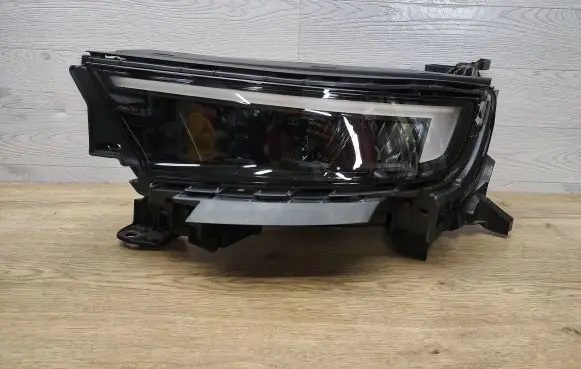 Opel Mokka B Headlight/headlamp 9847939680