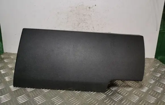 KIA Sorento Glove box