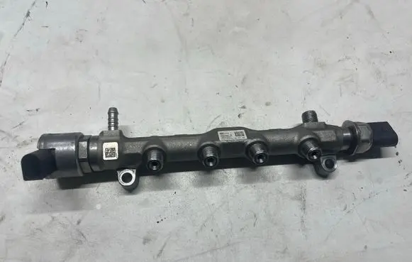 Skoda Kodiaq Fuel main line pipe 04L089G