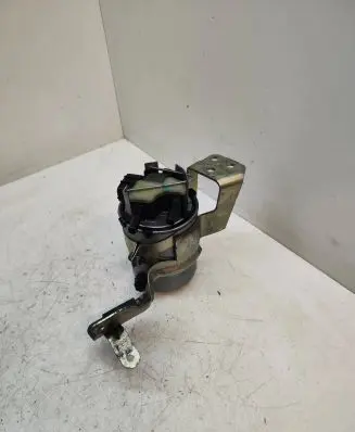 Nissan Qashqai Fuel filter housing 