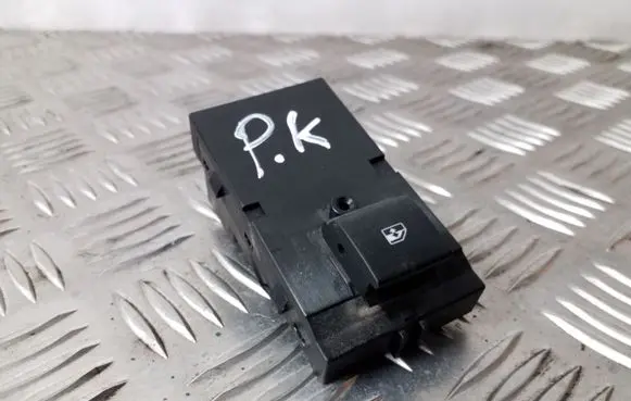 Opel Mokka Electric window control switch 13301886