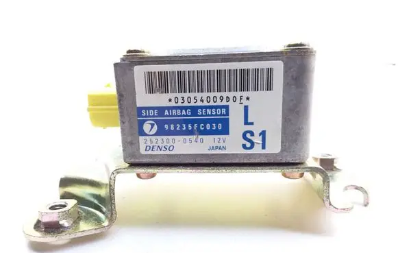 Subaru Forester SF Airbag deployment crash/impact sensor 98235FC030 2523000540
