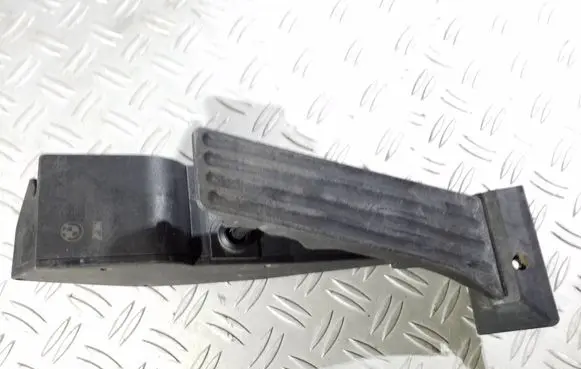BMW 7 E65 E66 Accelerator throttle pedal 677264502 3542677264502 25916010