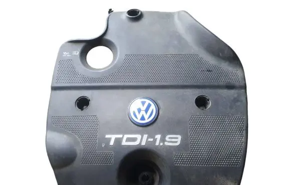 Volkswagen Golf IV Engine cover (trim) 038103935A 038103935B