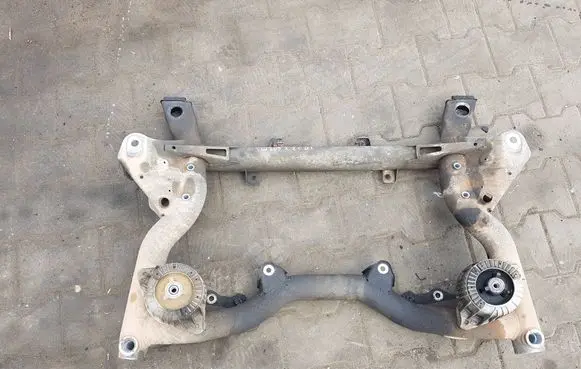 Mercedes-Benz C W204 Front axle beam 