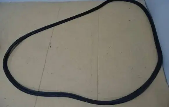 Hyundai Veloster Trunk rubber seal (body) 