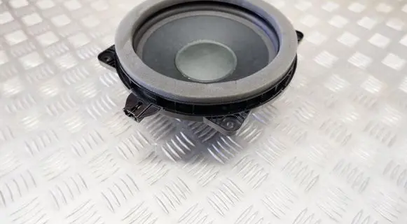 Toyota Highlander XU70 Subwoofer speaker 861500E060