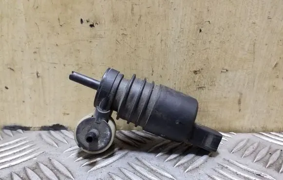 Audi A4 S4 B5 8D Windscreen/windshield washer pump