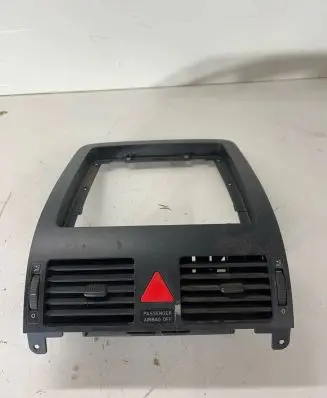 Volkswagen Touran I Dash center air vent grill 1T1819728B