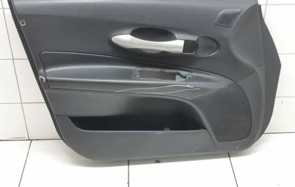 Toyota Auris 150 Front door card panel trim 6762902010