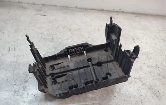 Peugeot 508 RXH Battery tray 