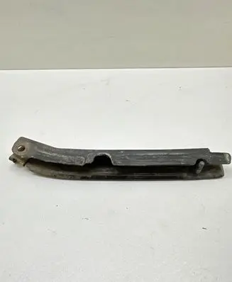 Mercedes-Benz ML W164 Front bumper mounting bracket A1648800314