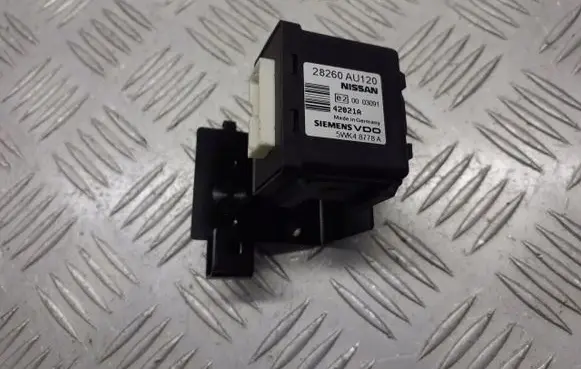 Nissan Primera Camera control unit module 28260AU120
