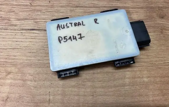 Nissan Qashqai J12 Blind spot module 284N04933R