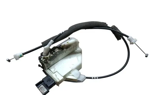 Peugeot 3008 I Front door lock PSA732290