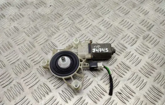 Mercedes-Benz EQA Front door window regulator motor A0009065706