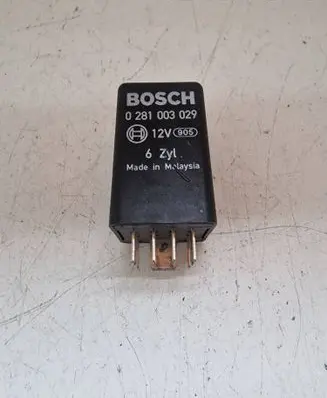 Audi A6 S6 C6 4F Glow plug pre-heat relay 4E0907282A 081212