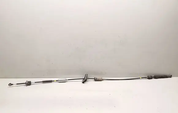 Hyundai Santa Fe Gear shift cable linkage 