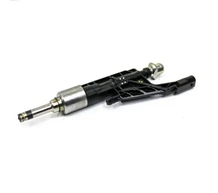 BMW X1 F48 F49 Fuel injector 8625396