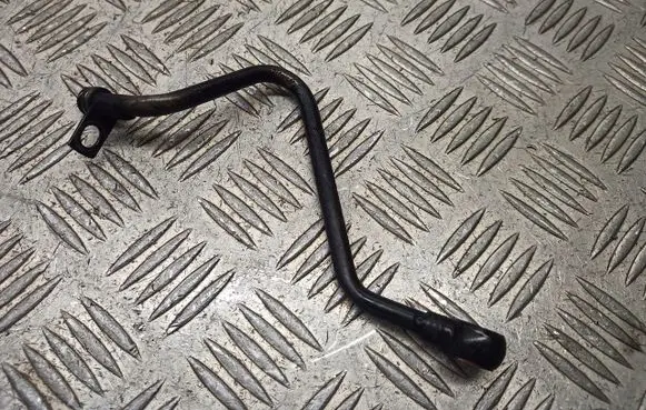 Mercedes-Benz 200 300 W123 Turbo turbocharger oiling pipe/hose