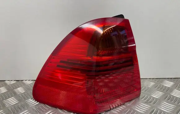 BMW 3 E90 E91 Rear/tail lights 7160061