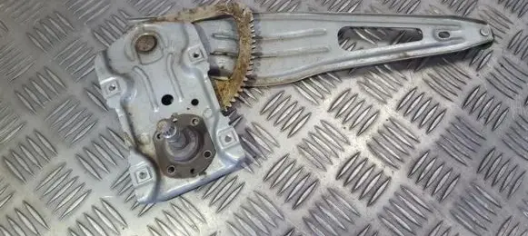 Toyota Yaris Sliding door window regulator with motor