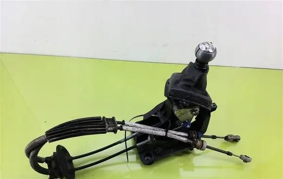 Peugeot 308 Gear shifter/selector 112102344