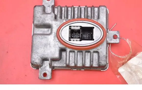 BMW 5 F10 F11 Voltage converter/converter module 7237647
